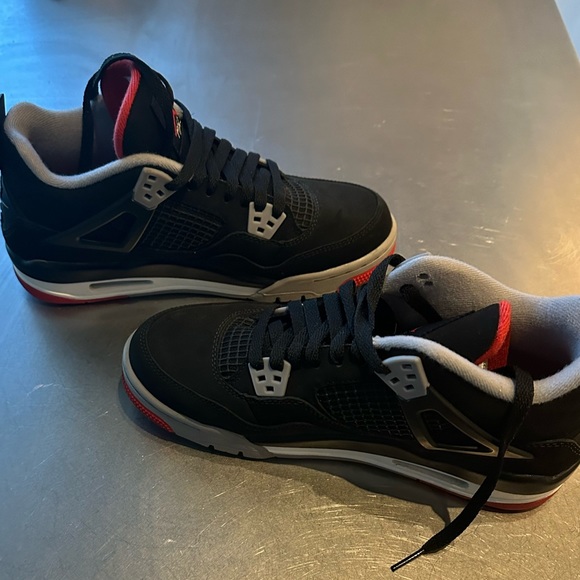 Air Jordan Retros - Picture 4 of 4